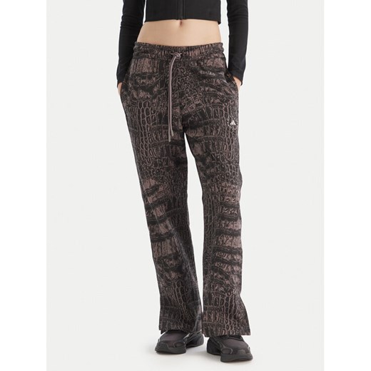 adidas by Stella McCartney Spodnie dresowe JN2216 Czarny Regular Fit ze sklepu MODIVO w kategorii Spodnie damskie - zdjęcie 186450406