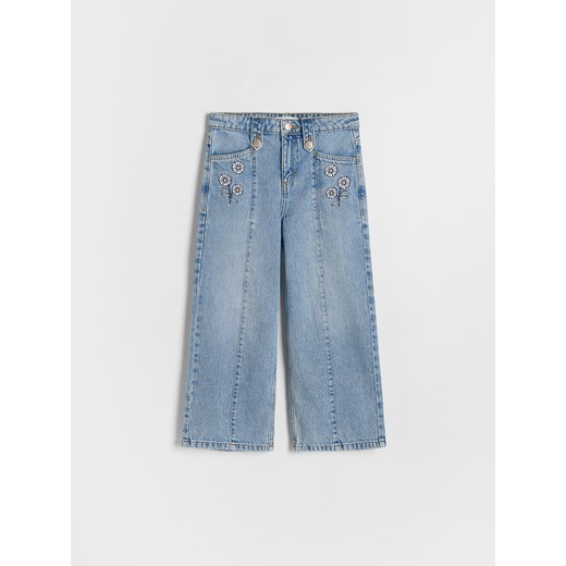 Reserved - Jeansy super wide leg z haftem - niebieski ze sklepu Reserved w kategorii Spodnie dziewczęce - zdjęcie 186453138