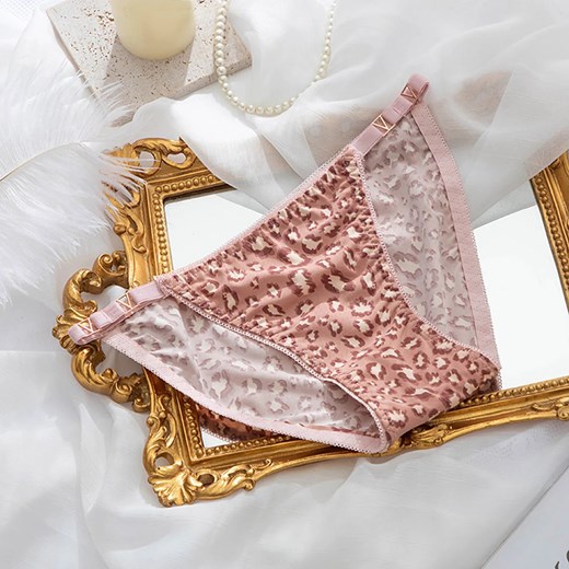 Figi w panterkę - Różowy S/M ze sklepu Intimica.pl w kategorii Majtki damskie - zdjęcie 186455239