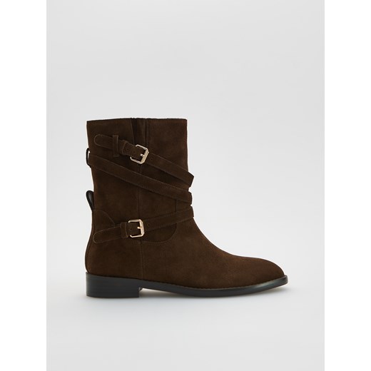 Reserved - Zamszowe botki z paskami - ciemnobrązowy - id: 365FF-89X - marki Reserved - 186487385 Reserved - Zamszowe botki z paskami - ciemnobrązowy ze sklepu Reserved w kategorii Botki - zdjęcie 186487385