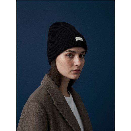 Sinsay - Prążkowana czapka beanie - czarny - id: 735FG-99X - marki Sinsay - 186495588 Sinsay - Prążkowana czapka beanie - czarny ze sklepu Sinsay w kategorii Czapki zimowe damskie - zdjęcie 186495588