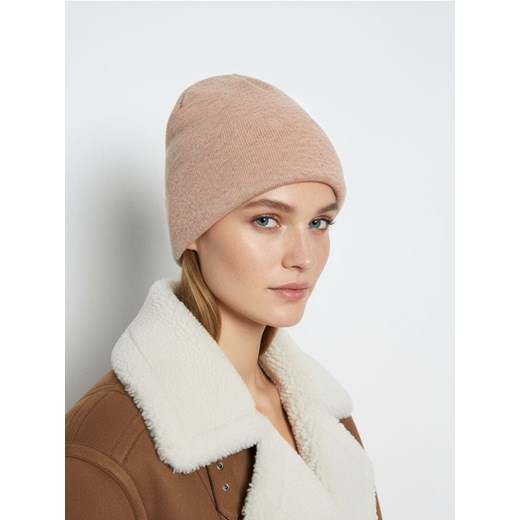 Sinsay - Czapka beanie z wiskozą - beżowy Sinsay One Size Sinsay