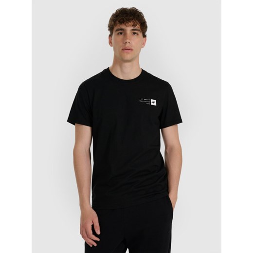 Męski t-shirt z nadrukiem 4F 4FWAW25TTSHM3131 - czarny ze sklepu Sportstylestory.com w kategorii T-shirty męskie - zdjęcie 186503078