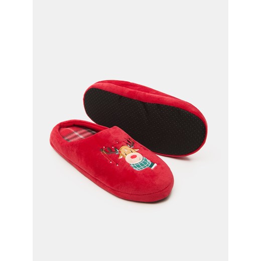 Sinsay - Kapcie z haftowanym reniferem - czerwony Sinsay 34/35 Sinsay