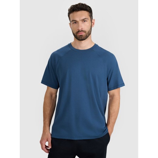 Męski t-shirt oversize 4F 4FWAW25TTSHM2360 - niebieski ze sklepu Sportstylestory.com w kategorii T-shirty męskie - zdjęcie 186512365