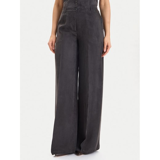 Guess Spodnie materiałowe W5YB02 WH5N2 Czarny Regular Fit ze sklepu MODIVO w kategorii Spodnie damskie - zdjęcie 186525415