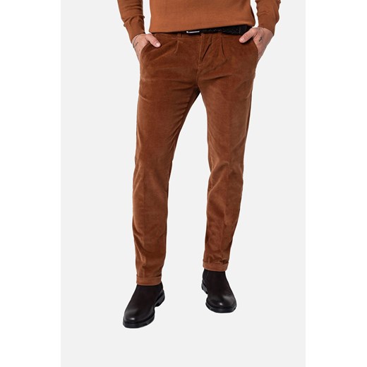 SPODNIE MANZONI Z MANKIETEM CEGLASTY ze sklepu Recman w kategorii Spodnie męskie - zdjęcie 186530505