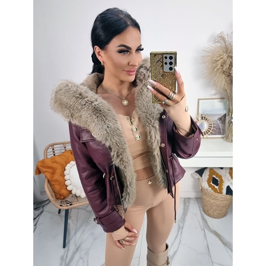 ocieplana kurtka ramoneska viktoria z ekoskóry z kapturem i futerkiem - bordo ze sklepu STYLOWO w kategorii Kurtki damskie - zdjęcie 186534315