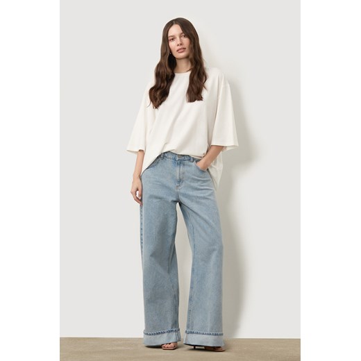 T-SHIRT DAMSKI OVERSIZE WHITE - id: 8218 - marki Jemiol - 186538165 T-SHIRT DAMSKI OVERSIZE WHITE ze sklepu Jemiol w kategorii Bluzki damskie - zdjęcie 186538165