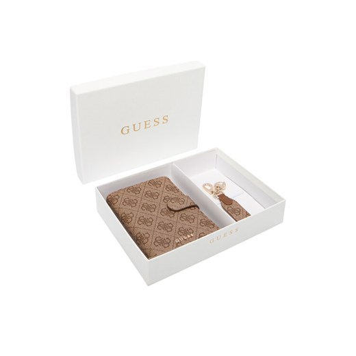 Guess Zestaw upominkowy GFBOXW P5402 Brązowy - id: 7621806194835 - marki Guess - 186541476 Guess Zestaw upominkowy GFBOXW P5402 Brązowy ze sklepu MODIVO w kategorii Dodatki męskie - zdjęcie 186541476