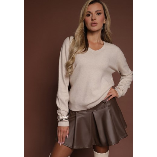 Beżowy Sweter z Wełną i Wiskozą z Trójkątnym Dekoltem Kaitte ze sklepu renee.pl w kategorii Swetry damskie - zdjęcie 186548119