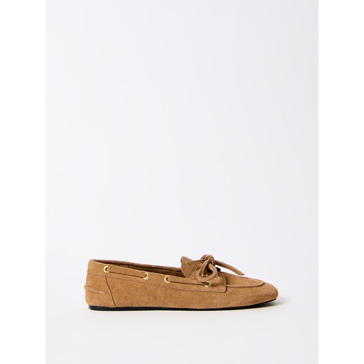 Mohito - Skórzane mokasyny - brązowy ze sklepu Mohito w kategorii Mokasyny damskie - zdjęcie 186549528