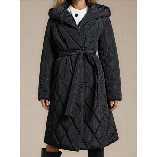 Sinsay - Pikowany płaszcz z kapturem - czarny ze sklepu Sinsay w kategorii Płaszcze damskie - zdjęcie 186551337
