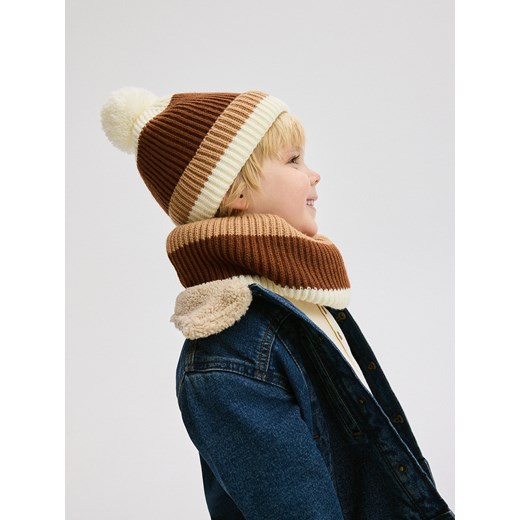 Reserved - Czapka z pomponem - kremowy ze sklepu Reserved w kategorii Czapki dziecięce - zdjęcie 186551717