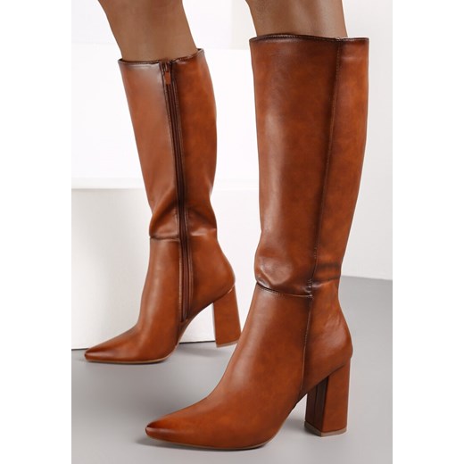 Brązowe Kozaki na Obcasie ze Szpiczastym Noskiem Gentiana ze sklepu born2be.pl w kategorii Kozaki damskie - zdjęcie 186552465