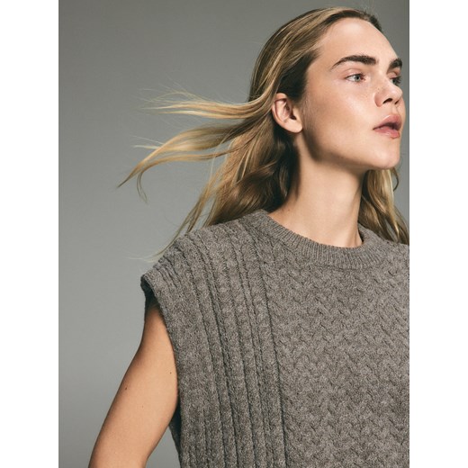 Reserved - Kamizelka z ozdobnym splotem - brązowy ze sklepu Reserved w kategorii Kamizelki damskie - zdjęcie 186558877