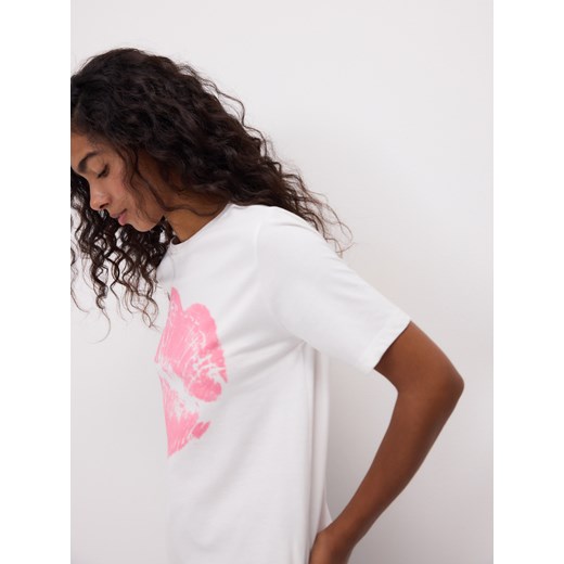 Reserved - T-shirt z nadrukiem - biały ze sklepu Reserved w kategorii Bluzki damskie - zdjęcie 186571865