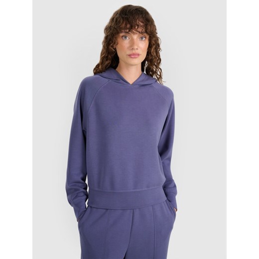 Damska bluza dresowa nierozpinana z kapturem 4F 4FWAW25TSWSF1834 - niebieska ze sklepu Sportstylestory.com w kategorii Bluzy damskie - zdjęcie 186579966