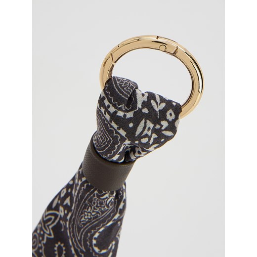 Reserved - Brelok z apaszką - ciemnobrązowy Reserved ONE SIZE Reserved