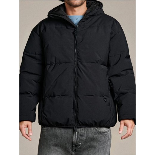 Sinsay - Pikowana kurtka puffer z kapturem - czarny ze sklepu Sinsay w kategorii Kurtki męskie - zdjęcie 186592317