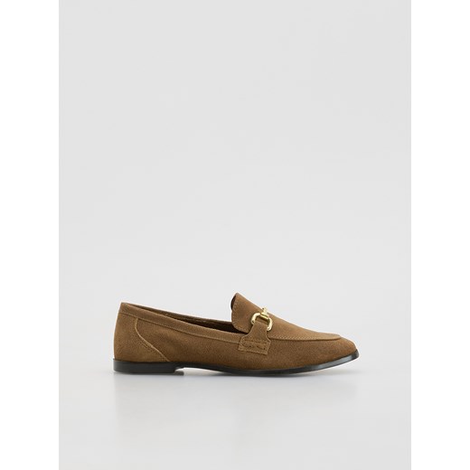 Reserved - Zamszowe loafersy - brązowy - id: 708FE-88X - marki Reserved - 186593506 Reserved - Zamszowe loafersy - brązowy ze sklepu Reserved w kategorii Mokasyny damskie - zdjęcie 186593506