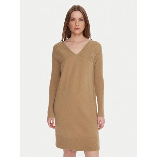 United Colors Of Benetton Sukienka dzianinowa 1044DV02C Beżowy Relaxed Fit ze sklepu MODIVO w kategorii Sukienki - zdjęcie 186636666