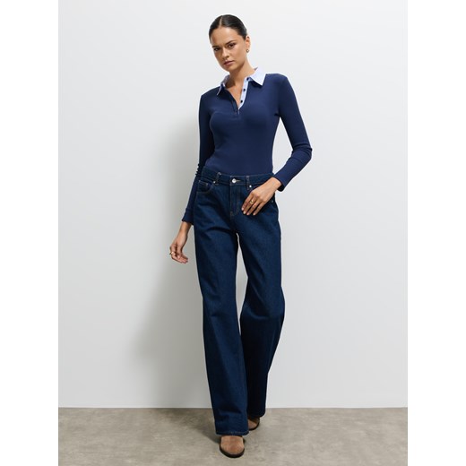 Mohito - Granatowy longsleeve z kołnierzykiem polo - granatowy ze sklepu Mohito w kategorii Bluzki damskie - zdjęcie 186637708