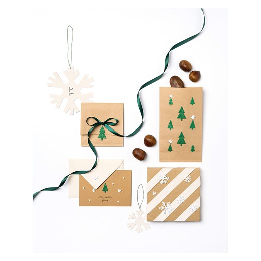 folia PAPER Naklejki brokatowe &quot;Christmas&quot; w kolorze zielonym z gumy Folia Paper onesize okazyjna cena Limango Polska