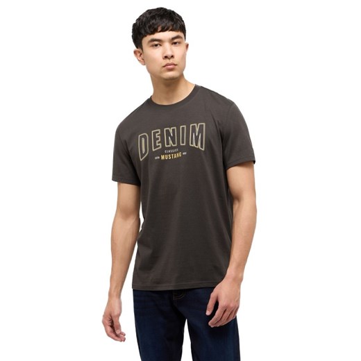 Męski T-Shirt Mustang Style Austin Pirate Black 1015647 4088 ze sklepu YouNeedit.pl w kategorii T-shirty męskie - zdjęcie 186640428