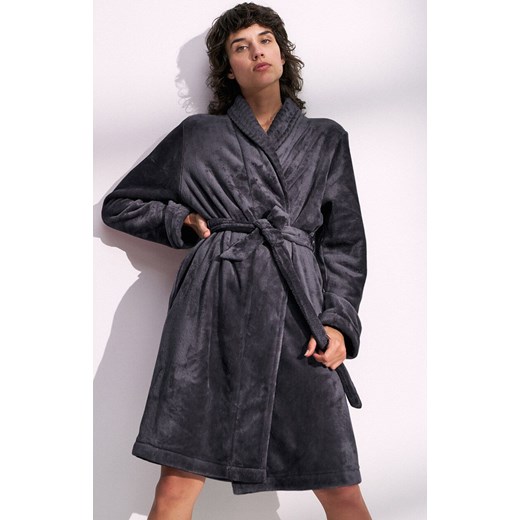Triumph ciepły szlafrok damski 10216526-00JO, Kolor ciemny grafit, Rozmiar 36/38, Triumph ze sklepu Intymna w kategorii Szlafroki damskie - zdjęcie 186649667