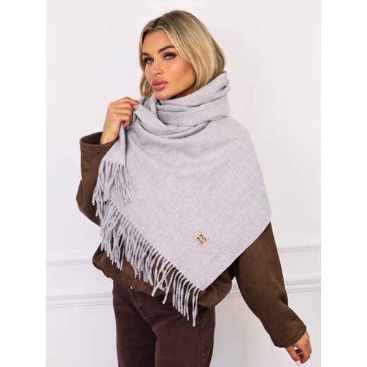 KLASYCZNY SZAL DZIANINOWY Z FRĘDZLAMI- SZARY ze sklepu olika.com.pl w kategorii Szaliki i chusty damskie - zdjęcie 186669517