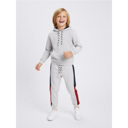 Sinsay - Spodnie dresowe - szary ze sklepu Sinsay w kategorii Spodnie chłopięce - zdjęcie 186674207