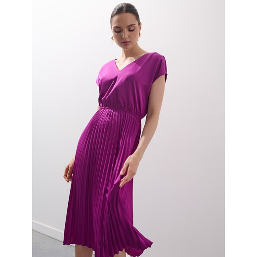 Mohito - Fuksjowa sukienka midi - fioletowy ze sklepu Mohito w kategorii Sukienki - zdjęcie 186676816