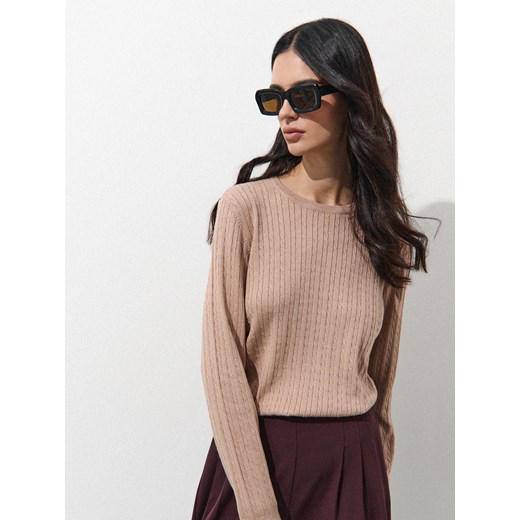 Mohito - Beżowy sweter basic z wiskozą - beżowy ze sklepu Mohito w kategorii Swetry damskie - zdjęcie 186676899