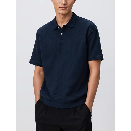 Reserved - Strukturalne polo comfort fit - granatowy ze sklepu Reserved w kategorii T-shirty męskie - zdjęcie 186677865