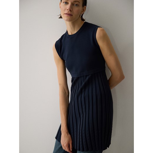 Reserved - Sukienka mini z plisami - granatowy Reserved S promocja Reserved