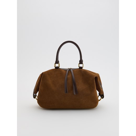 Reserved - Zamszowa torebka z paskiem - brązowy ze sklepu Reserved w kategorii Torby Shopper bag - zdjęcie 186694019
