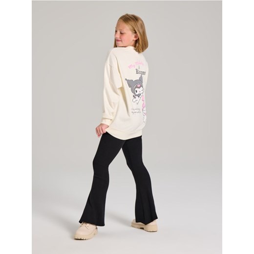 Sinsay - Bluza crewneck z haftem Hello Kitty - kremowy - id: 956ET-01X - marki Sinsay - 186703086 Sinsay - Bluza crewneck z haftem Hello Kitty - kremowy ze sklepu Sinsay w kategorii Bluzy dziewczęce - zdjęcie 186703086