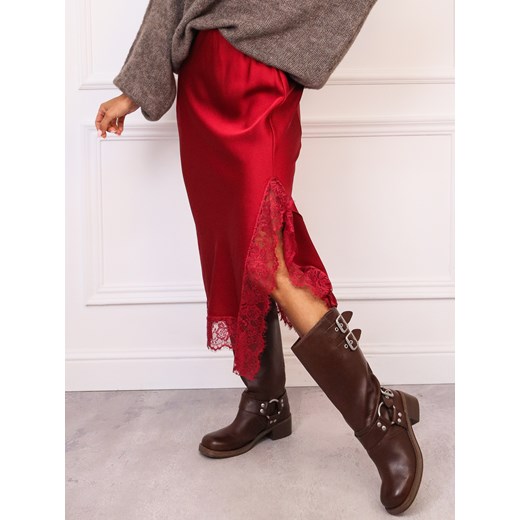 SPÓDNICA SATYNOWA MIDI Z ROZCIĘCIEM I KORONKĄ-BORDOWA ze sklepu olika.com.pl w kategorii Spódnice - zdjęcie 186707587