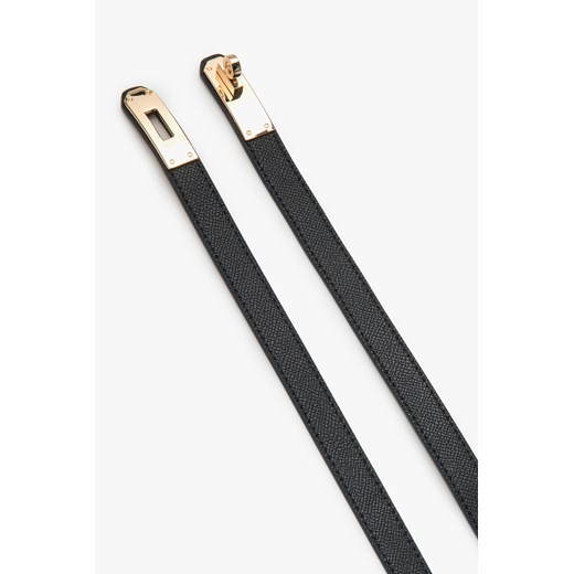 Estro: Czarny skórzany pasek damski ze złotą sprzączką Estro One Size Estro