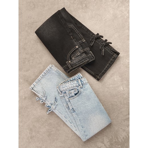 Reserved - Jeansy straight z kokardkami - niebieski ze sklepu Reserved w kategorii Spodnie dziewczęce - zdjęcie 186712315