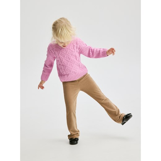 Reserved - Dzianinowe spodnie z haftem - brązowy ze sklepu Reserved w kategorii Spodnie dziewczęce - zdjęcie 186712337