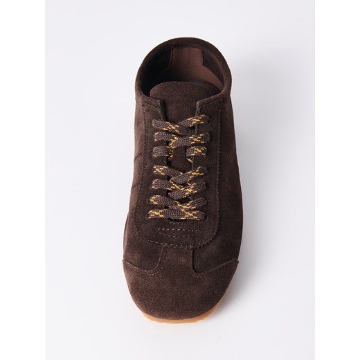 Mohito - Skórzane sneakersy - ciemnobrązowy ze sklepu Mohito w kategorii Trampki damskie - zdjęcie 186714146