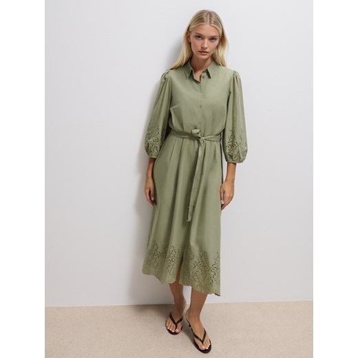 Mohito - Koszulowa zielona sukienka maxi - khaki ze sklepu Mohito w kategorii Sukienki - zdjęcie 186719359