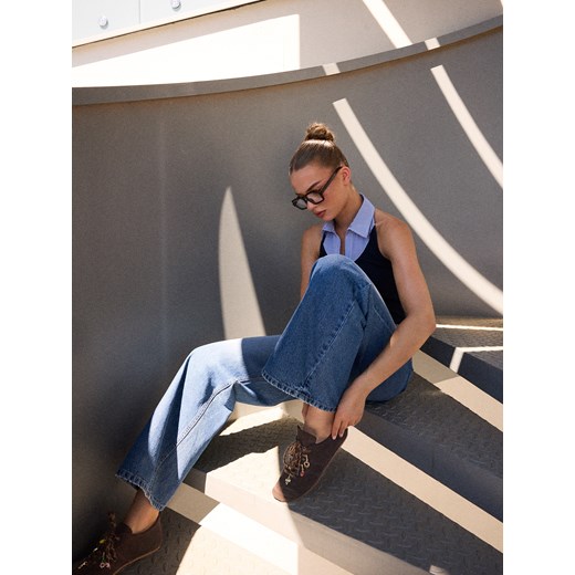 Mohito - Skórzane sneakersy - ciemnobrązowy ze sklepu Mohito w kategorii Trampki damskie - zdjęcie 186719477