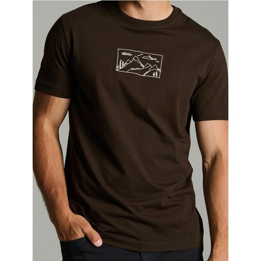 Sinsay - Bawełniana koszulka z haftem - brązowy ze sklepu Sinsay w kategorii T-shirty męskie - zdjęcie 186720349