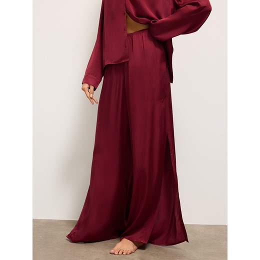 Mohito - Wiskozowe bordowe spodnie od piżamy - kasztanowy Mohito XS Mohito