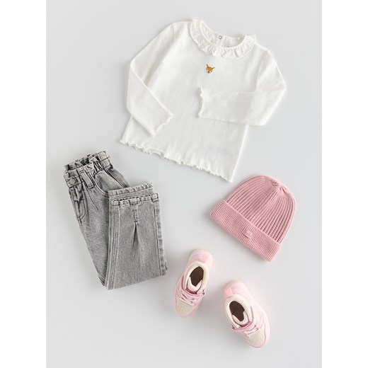 Reserved - Koszulka z falbanką przy dekolcie - złamana biel ze sklepu Reserved w kategorii Bluzki dziewczęce - zdjęcie 186734527