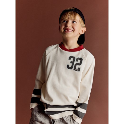 Reserved - Bawełniany longsleeve - złamana biel ze sklepu Reserved w kategorii Bluzy chłopięce - zdjęcie 186742536