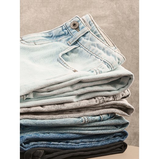 Reserved - Jeansy wide leg z przetarciem - niebieski ze sklepu Reserved w kategorii Spodnie dziewczęce - zdjęcie 186745409